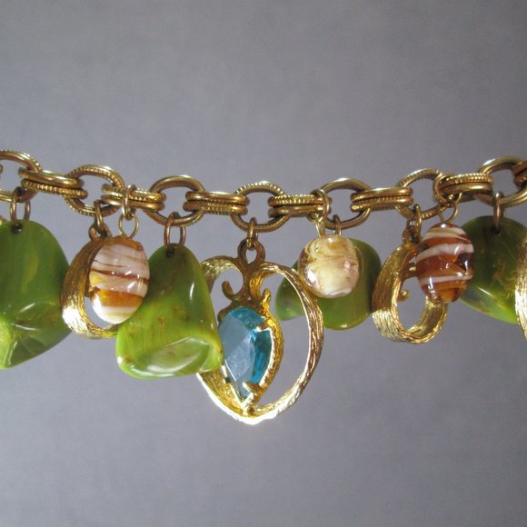 Gold and Green Charm Bracelet - Picture 6 of 8
